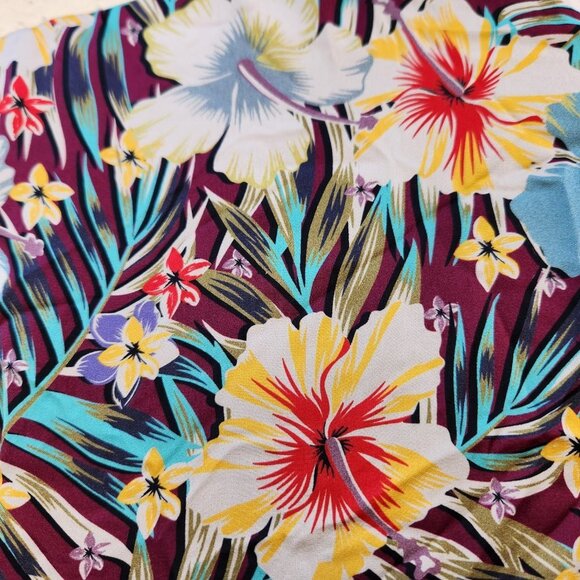 Le Superbe Hibiscus Robe Dress - Picture 8 of 10